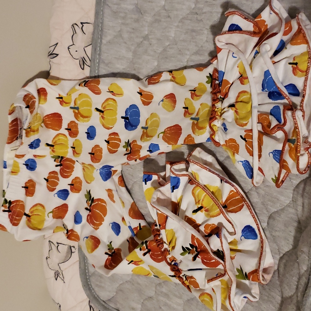 Marie Nicole Triple bell pumpkin leggings pants 9 - 12 m